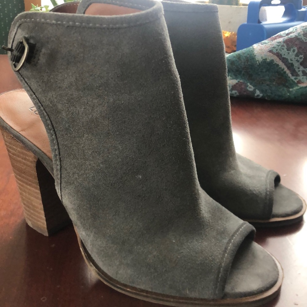 Lucky brand “lisza” open toe bootie
